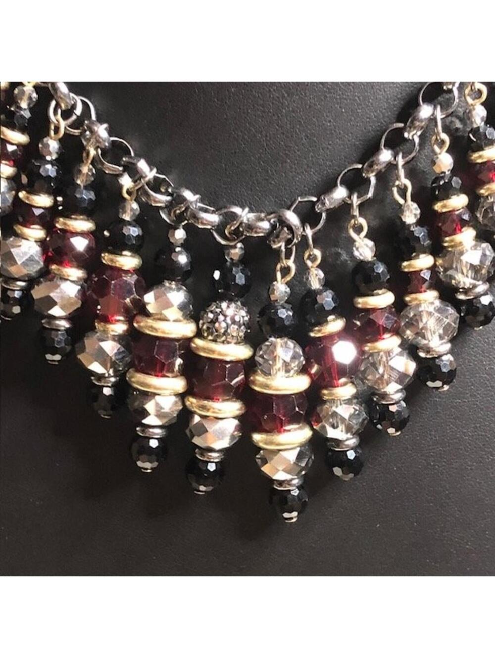 B0994 Chico's Bib Statement Necklace Adjustable Beaded Chain Black Red 18-20" - Picture 2 of 3